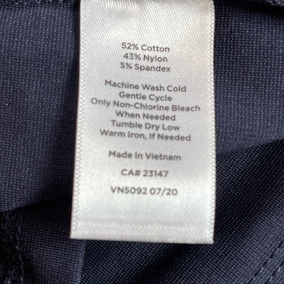 Talbots Factory Navy Boat Neck Sleeveless Top - sz L. NWT - Picture 7 of 7